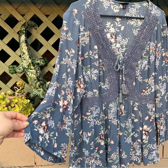 Torrid Blue and Pink Bell Sleeve Blouse with Tie Front - Picture 9 of 10